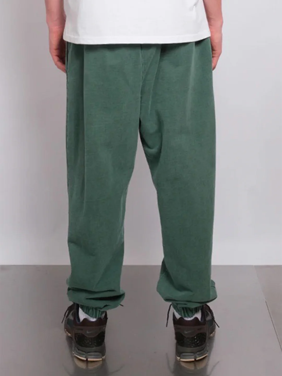 Forest - Joggers Model Back